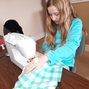 Sewing Class for Kids Aged 8-14 – AnetaArtClasses